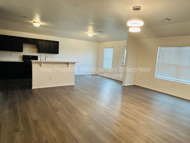 Building Photo - 11624 NW 96th St