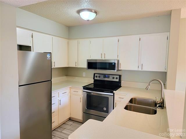 Primary Photo - 4500 Sharon Chase Dr