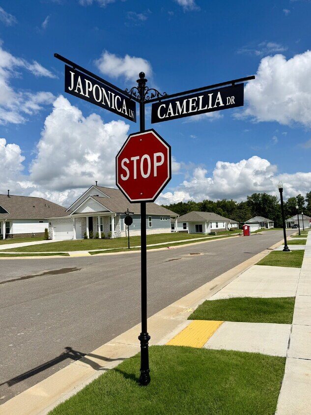 Building Photo - Like-New Legacy Farms Home | Resort-Style Amenities | Coming soon!