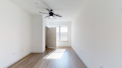 Interior Photo - Cool Springs at Frisco Bridges
