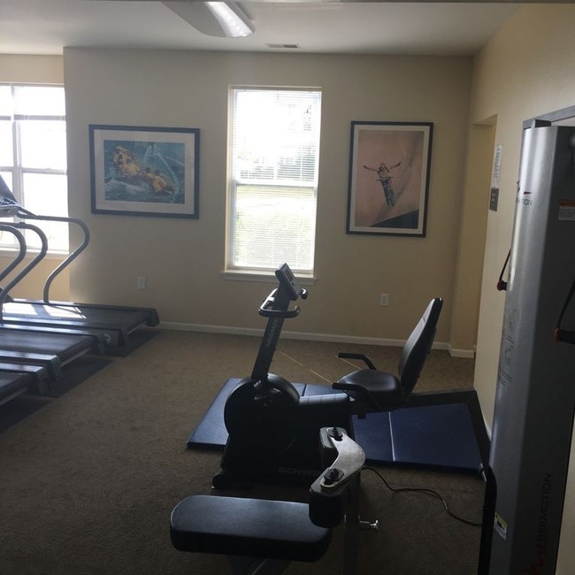 Foto del edificio - 3872 S Lake Dr