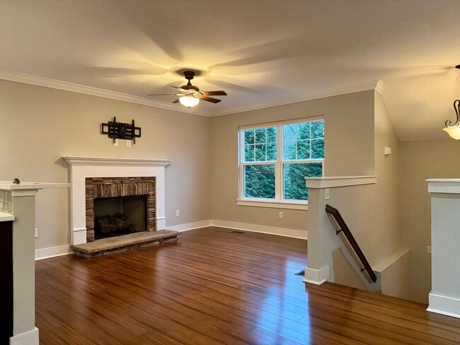 Building Photo - 6477 Olin Ln