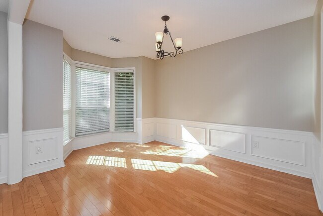 Foto del edificio - 4259 Pentworth Ln NW