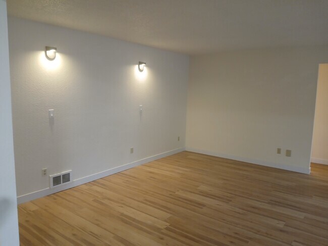 Foto del edificio - 7622 Chinook Ave