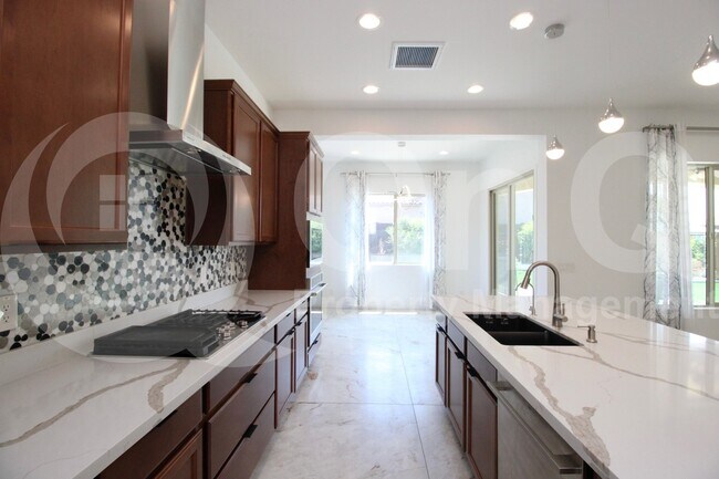 Foto del edificio - 22721 N 34th St