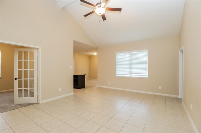 Foto del edificio - 7614 Square Garden Ln