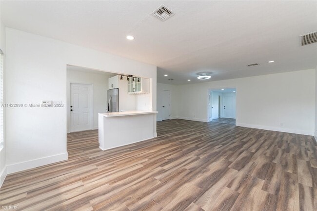 Building Photo - 3 br, 2 bath House - 1635 Liberty St