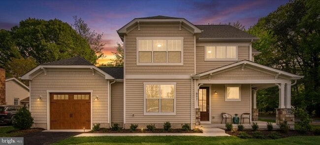 Building Photo - 807 Radcliff Ave