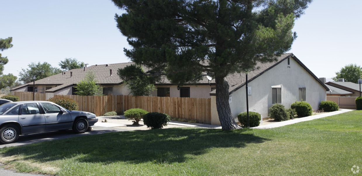 Foto principal - Sequoia Apartments