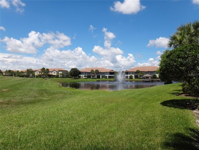 Foto del edificio - 8153 Miramar Way