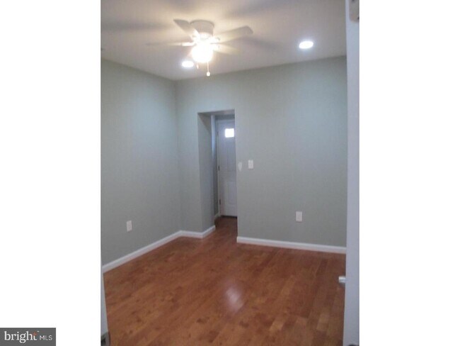 Foto del edificio - 1239 N 28th St