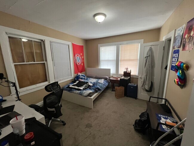 Foto del edificio - 656 Maxwelton Ct