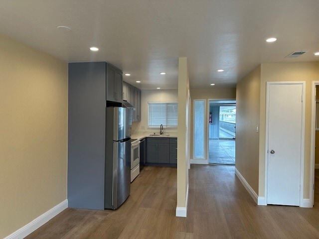 Foto del edificio - 2977 S Norfolk St