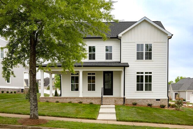 Building Photo - 633 Village Way