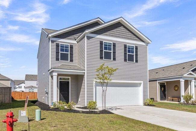 Foto del edificio - Beautiful 3 bedroom/3 bathroom two story home available in Cane Bay!
