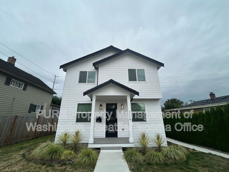Foto principal - 3828 S Cushman Ave