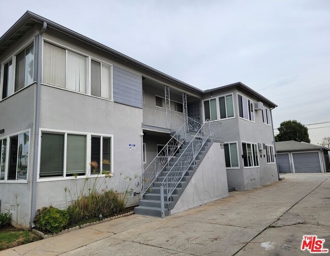 9328 Crenshaw Blvd, Inglewood, CA 90305 Apartment for Rent in