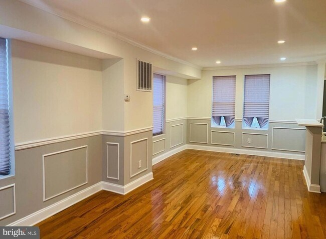 Foto del edificio - 617 Montpelier St
