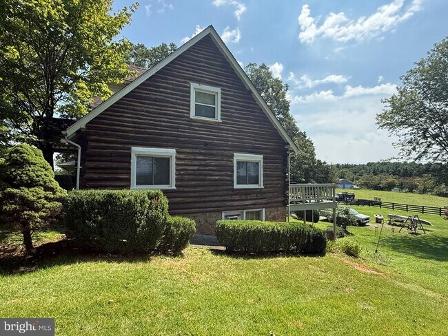 Foto del edificio - 7246 Sperryville Pike