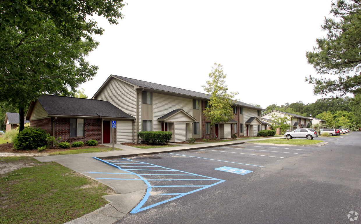 Primary Photo - Cambridge Apartments