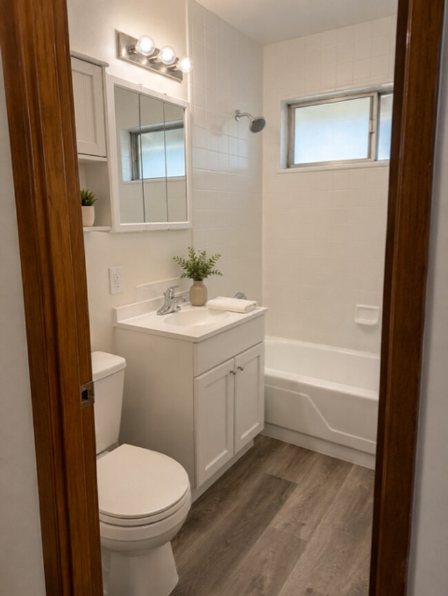 Photo - 9725 SE 43rd. Ave Apartment