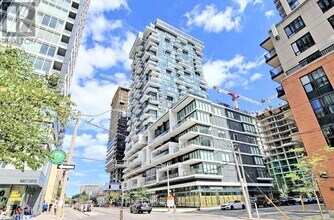 Building Photo - 77 Shuter St