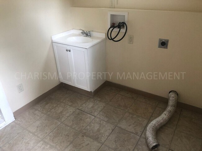 Foto del edificio - SR SoDak Properties, LLC.