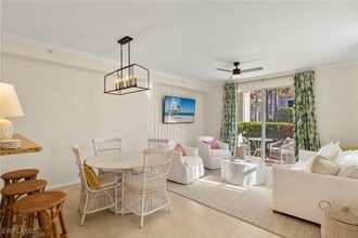 Building Photo - 8560 Violeta St