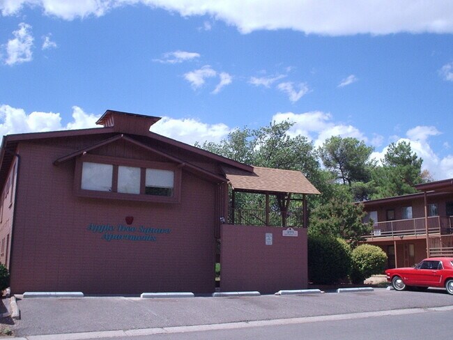 Foto del edificio - APARTMENT - UPTOWN SEDONA- APPLE TREE SQUARE