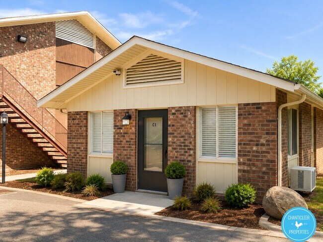 Building Photo - 414 Raynor St
