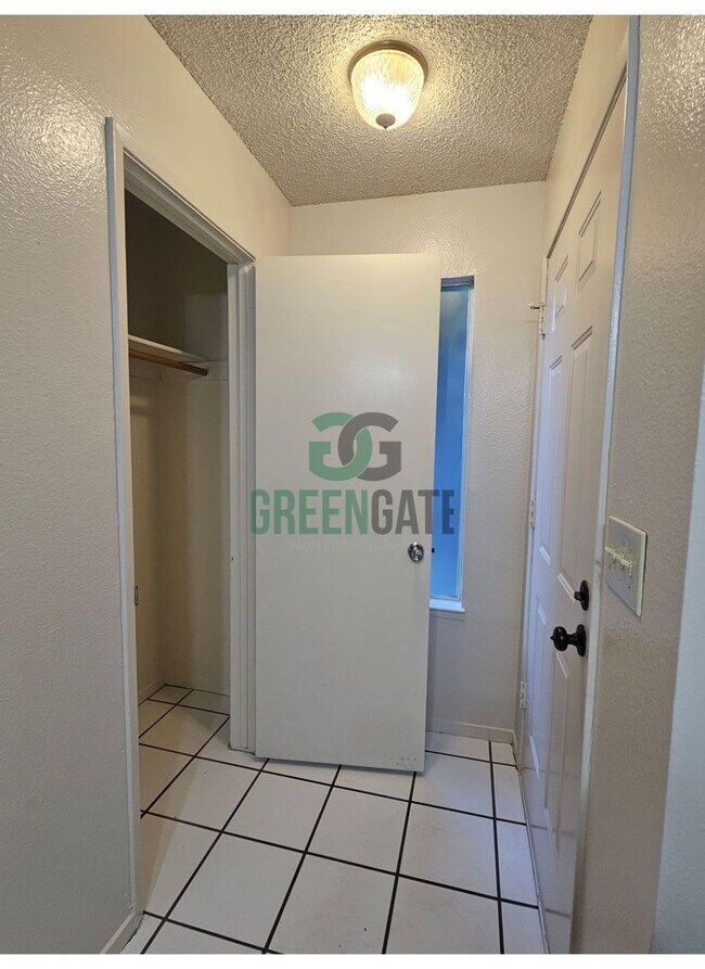 Building Photo - 901-903 Whitemarsh Way