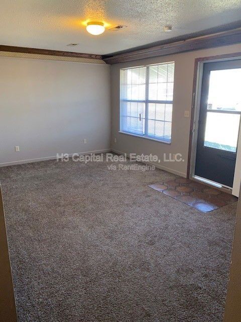 Foto del edificio - 2 Georgetown Dr