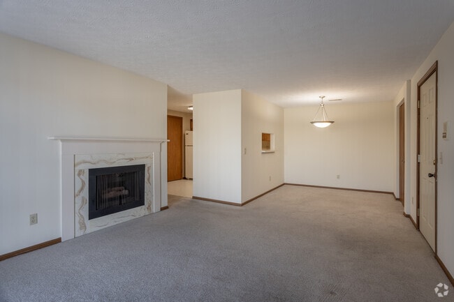 2BD, 1BA - Williamsburg Apartments