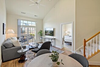 Building Photo - 1800 Diagonal Rd