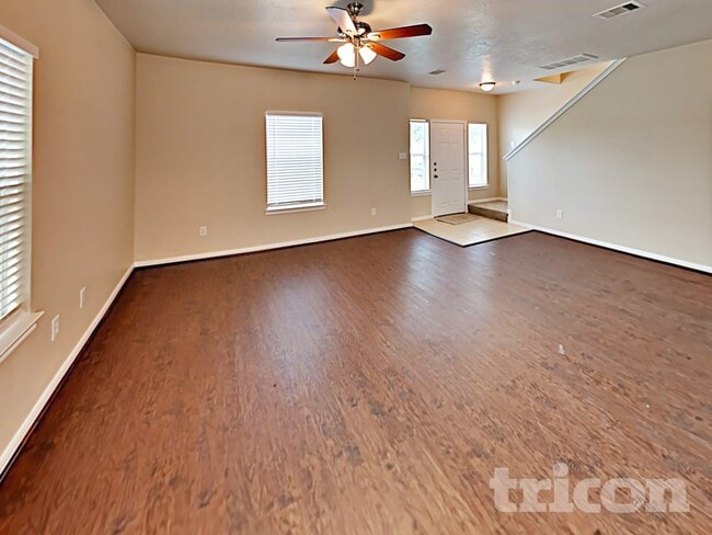 Building Photo - 11415 Carla St