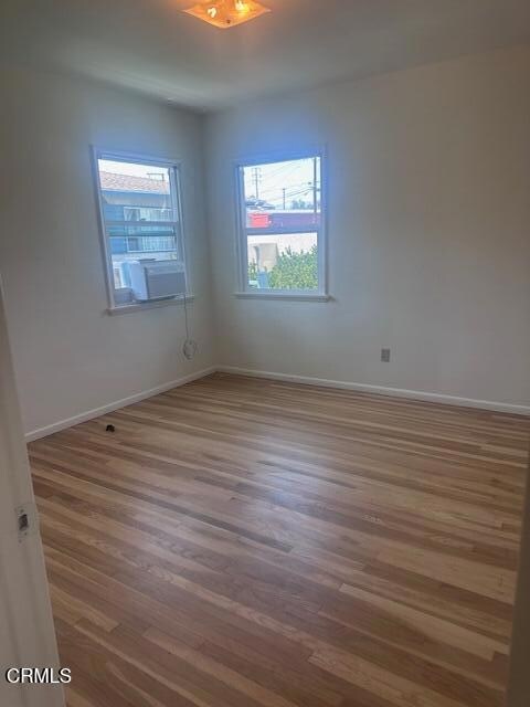 Foto del edificio - 1545-1542 Riverside Dr