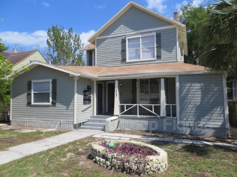 Foto principal - 317 E Tarpon Ave