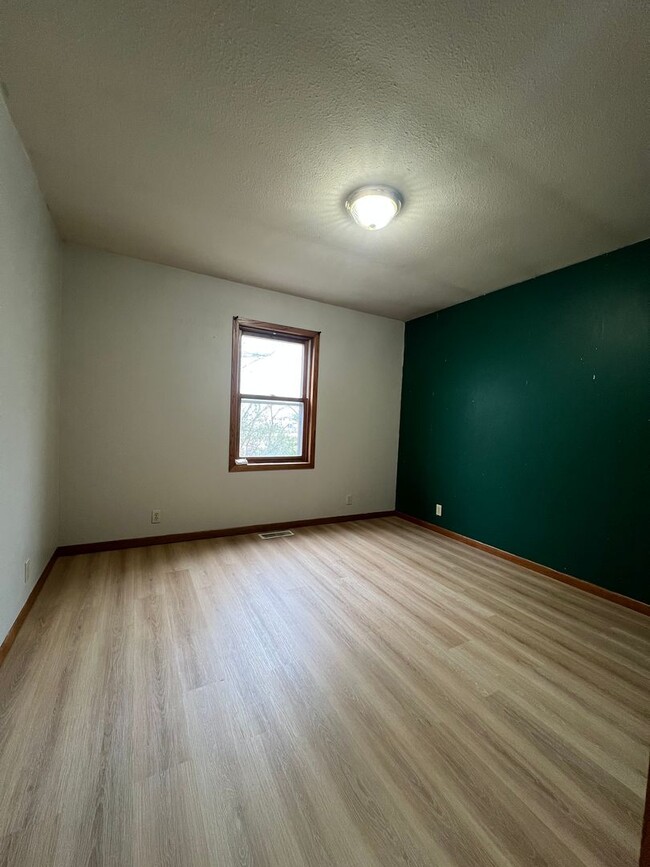 Foto del edificio - 2540 S Edgewood Dr