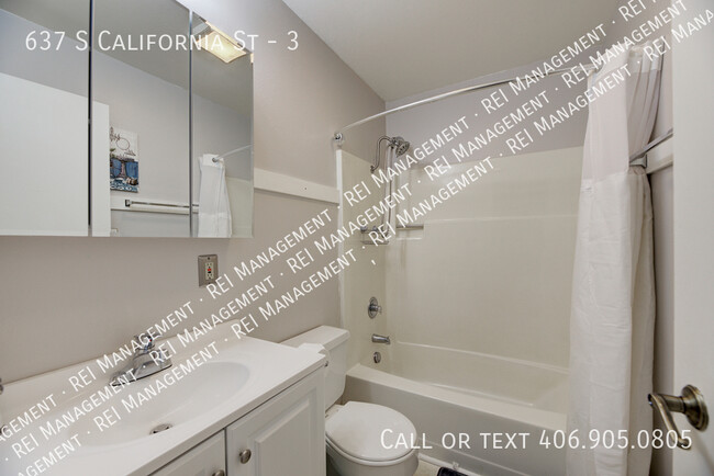 Building Photo - 637 S California St