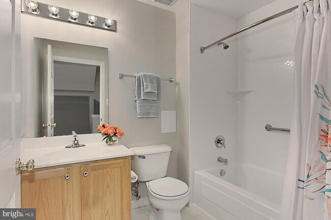 Building Photo - 976 Harrison Cir - Bedroom