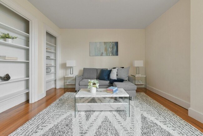Foto del edificio - 483 Beacon St