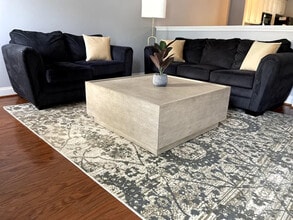 Building Photo - 607 Lake Forest Road