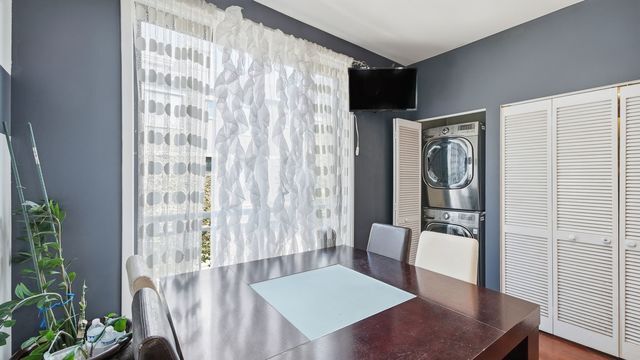 Foto del edificio - 510 W Elm St