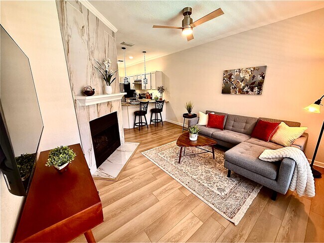 Foto del edificio - 4800 W Lovers Ln
