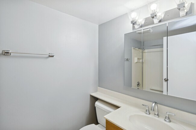 Foto del edificio - 111 S Baybrook Dr