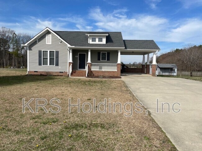 Building Photo - 1617 Mudham Rd