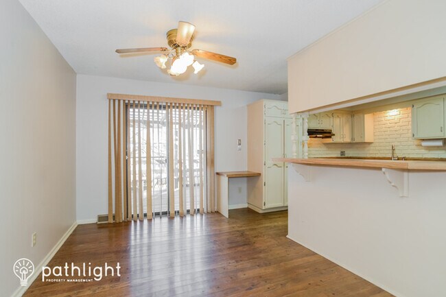 Building Photo - 2100 E Arrowhead Cir, Olathe, KS, 66062