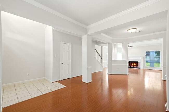 Foto del edificio - 3126 Waters View Dr