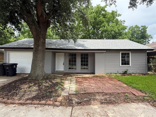 Building Photo - 11707 Segrest Dr