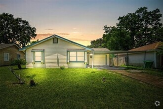 Building Photo - 1426 Maroby St